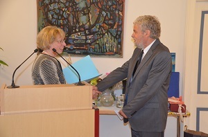 Dr. Christine van den Heuvel, Prof. Dr. Bernhard Parisius